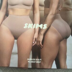 SKIMS Seamless Sculpt Brief in Bronze